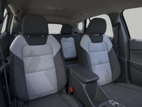 Used 2026 Chevrolet Trax LS FWD image 16