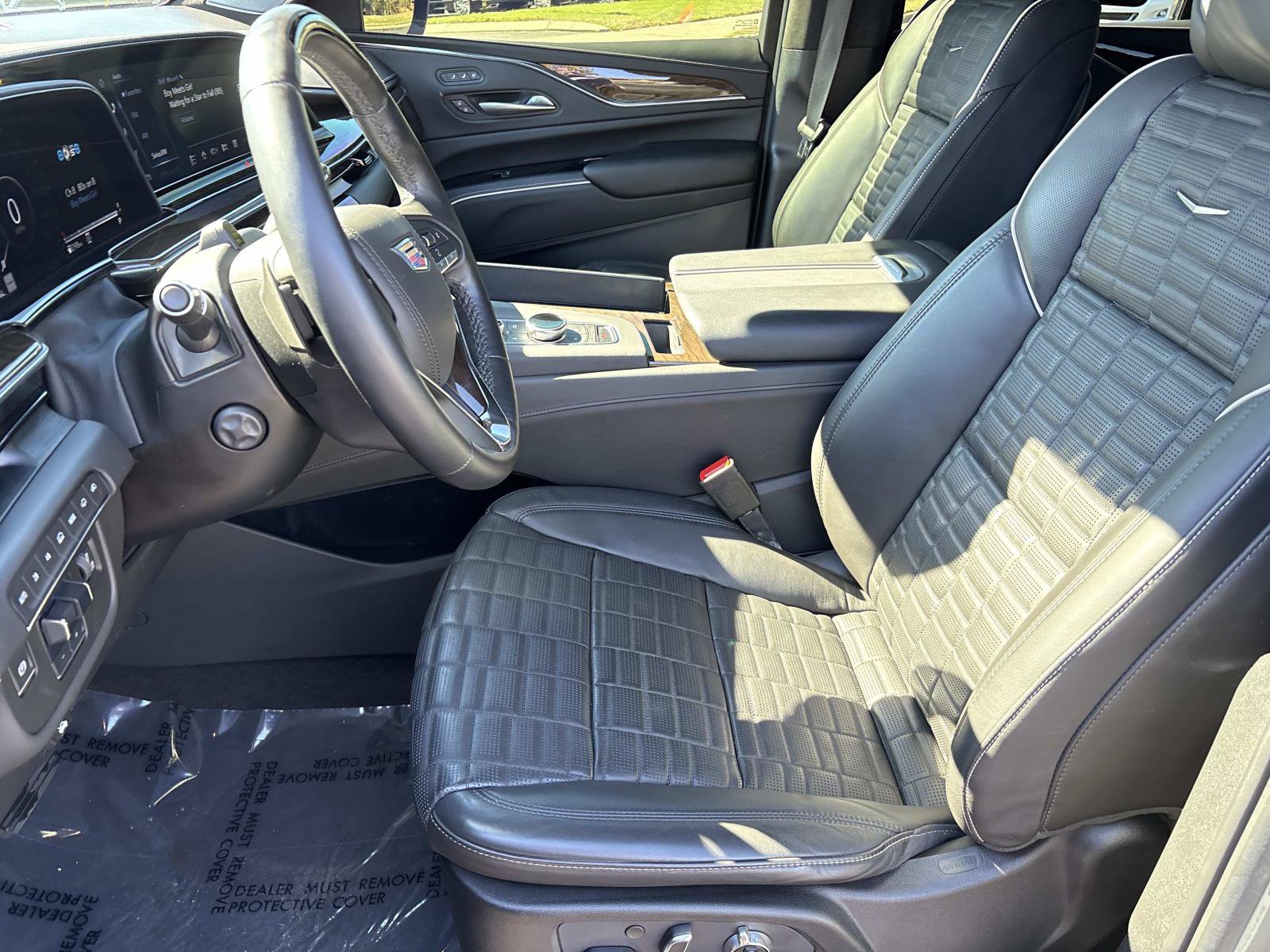 Used 2024 Cadillac Escalade Sport Platinum AWD/4WD image 15