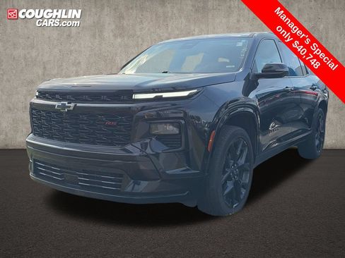 Used 2024 Chevrolet Traverse RS w/ LPO, Floor Liner Package FWD image 3