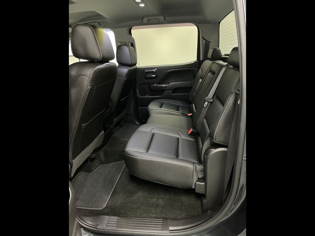 Used 2017 GMC Sierra 1500 SLT w/ SLT Premium Package AWD/4WD image 16