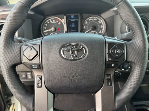 Used 2023 Toyota Tacoma TRD Off-Road AWD/4WD image 9
