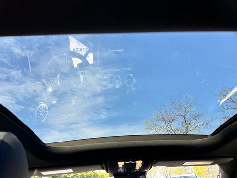 Used 2025 Mercedes-Benz CLA 250 4MATIC image 11