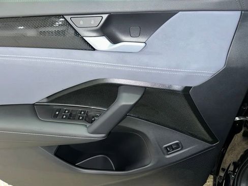 New 2026 Volkswagen Tiguan SE image 21