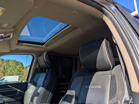 Used 2019 RAM 2500 Laramie image 28