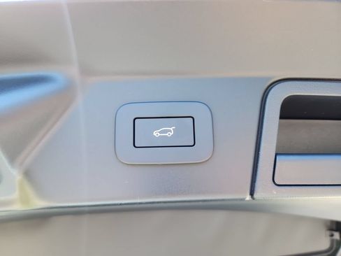 New 2026 Land Rover Range Rover Velar S AWD/4WD image 14