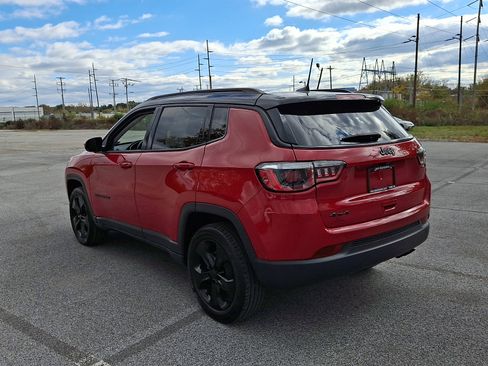 Used 2019 Jeep Compass Latitude image 5