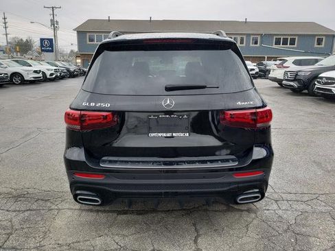 Used 2023 Mercedes-Benz GLB 250 4MATIC image 6