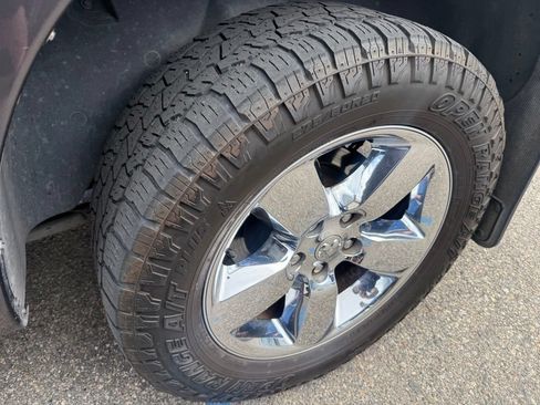 Used 2019 RAM 1500 Express w/ Express Value Package AWD/4WD image 11