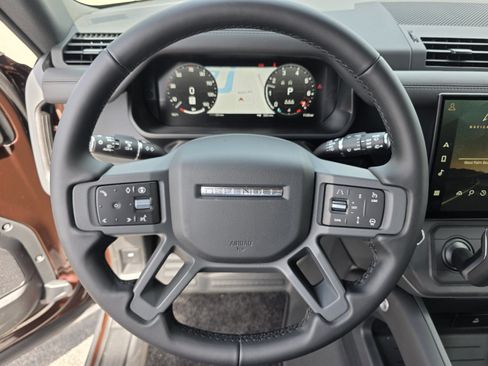 New 2026 Land Rover Defender 90 X-Dynamic SE AWD/4WD image 15
