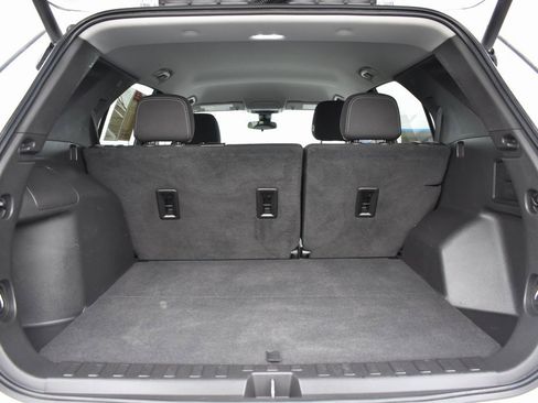 Used 2023 Chevrolet Equinox LT image 7