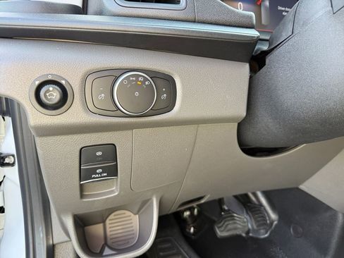New 2026 Ford Transit 150 Low Roof RWD image 18