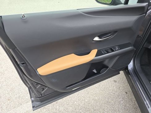 New 2026 Lexus UX 300h AWD w/ Cold Area Package image 13