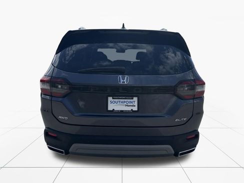 Used 2025 Honda Pilot Elite image 7