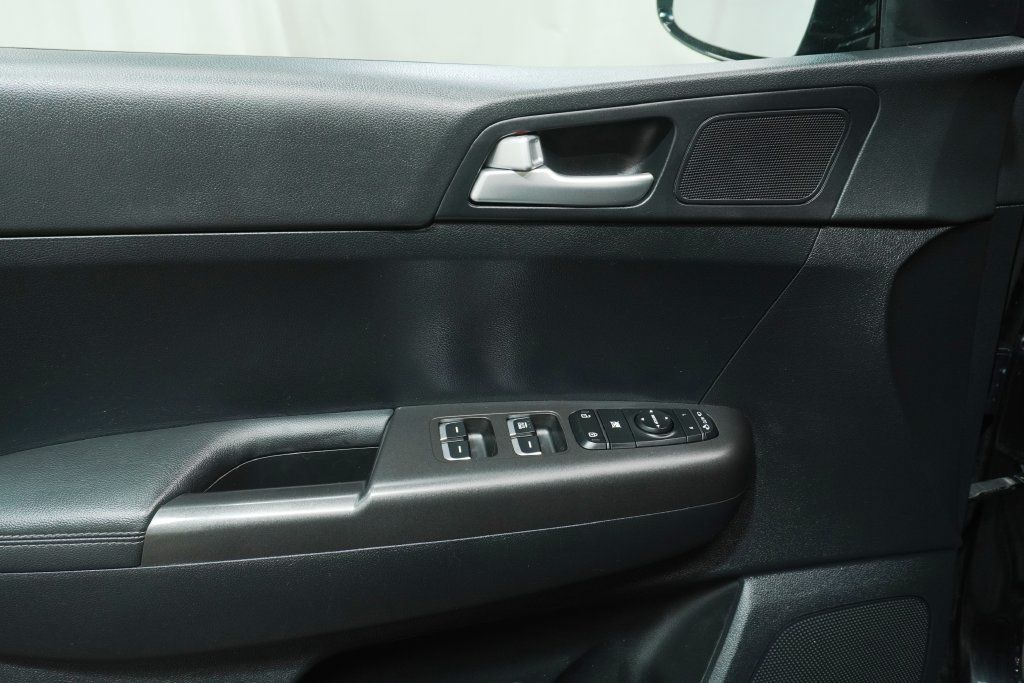 Used 2022 Kia Sportage LX w/ LX AWD Value Edition Package image 21