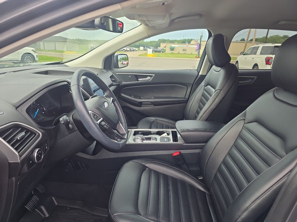 Used 2024 Ford Edge SEL w/ Convenience Package AWD/4WD image 17