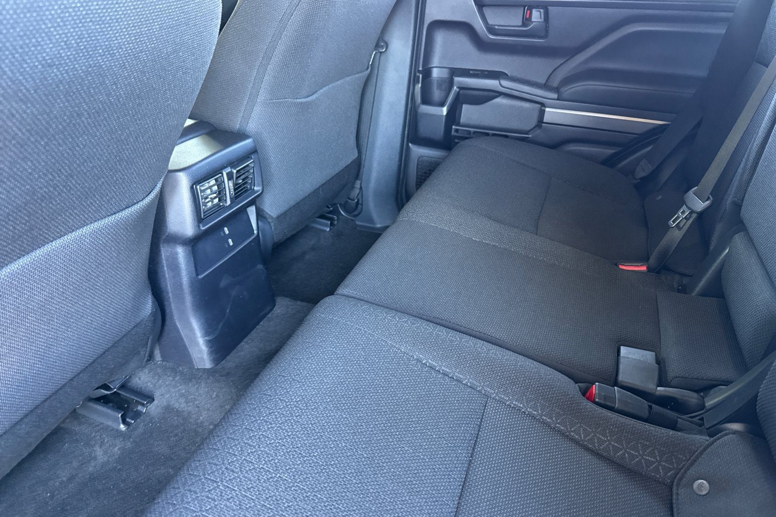 Certified 2025 Toyota 4Runner SR5 AWD/4WD image 15