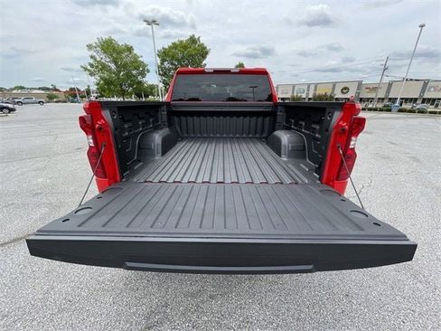 New 2025 Chevrolet Silverado 1500 Custom image 27