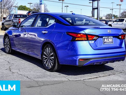 Used 2025 Nissan Altima 2.5 SV image 8