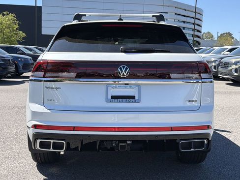 New 2026 Volkswagen Atlas Cross Sport SEL Premium R-Line AWD/4WD image 4