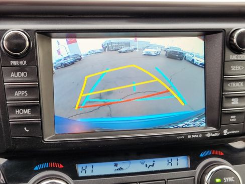 Used 2017 Toyota RAV4 Limited image 16