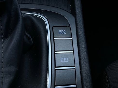 Used 2025 Hyundai Kona SEL image 22