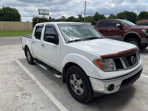 Used 2005 Nissan Frontier SE w/ (P01) Power Pkg RWD image 1