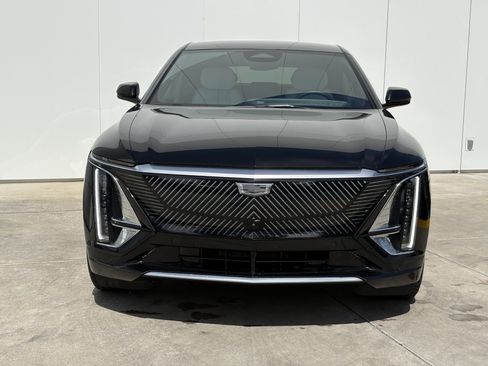 Certified 2024 Cadillac Lyriq Luxury w/ LPO, Floor Liner Package AWD/4WD image 3