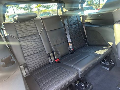 Used 2021 Cadillac Escalade Sport Platinum w/ LPO, ONYX Package image 30