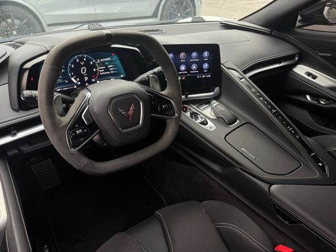 Used 2023 Chevrolet Corvette Stingray Convertible image 45