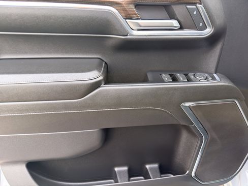 Used 2024 Chevrolet Silverado 1500 RST image 14