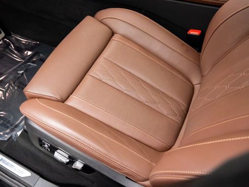 Certified 2025 BMW X7 M60i w/ Executive Package image 13