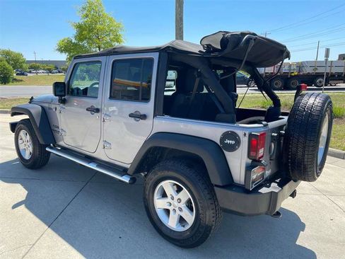 Used 2016 Jeep Wrangler Unlimited Sport w/ Quick Order Package 24S AWD/4WD image 5