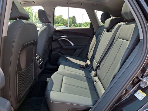 Certified 2025 Audi Q5 Premium Plus w/ Premium Plus AWD/4WD image 13