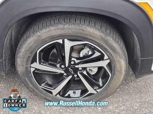 Used 2023 Chevrolet TrailBlazer RS w/ Sun and Liftgate Package image 23