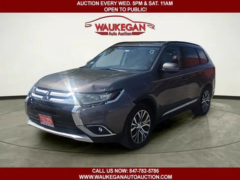 Used 2016 Mitsubishi Outlander SEL AWD/4WD image 1