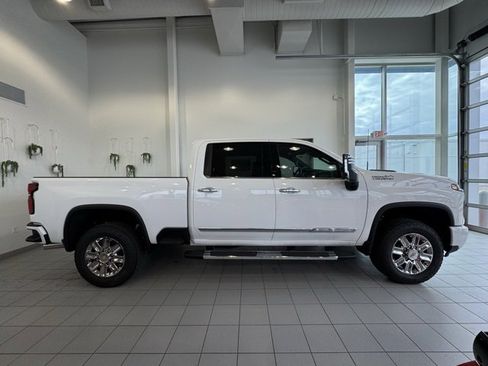 New 2026 Chevrolet Silverado 3500 High Country w/ Z71 Off-Road Package image 34