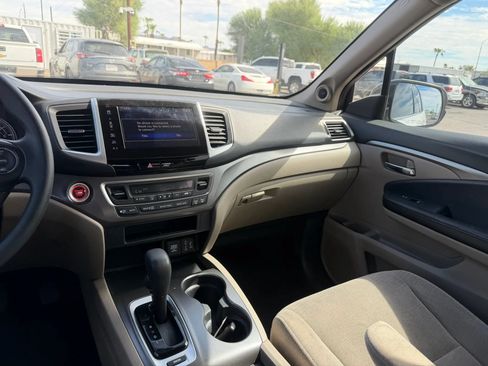 Used 2018 Honda Pilot EX image 27