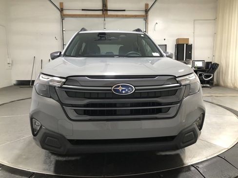 Used 2026 Subaru Forester Premium image 2