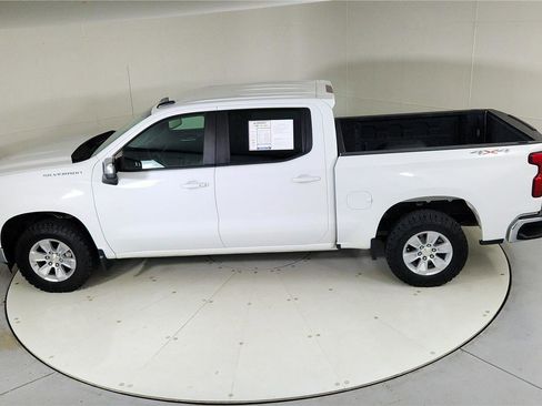 Used 2023 Chevrolet Silverado 1500 LT w/ Work Truck Package image 40