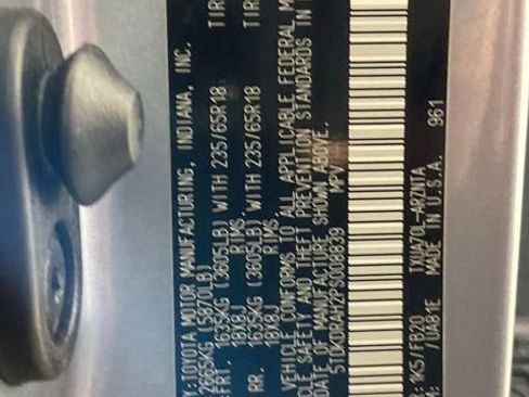 Used 2023 Toyota Highlander LE FWD image 26
