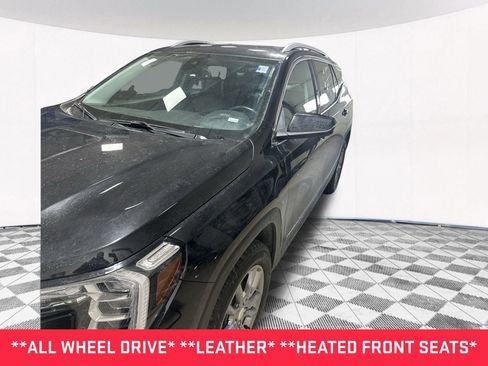 Used 2022 GMC Terrain SLT image 2