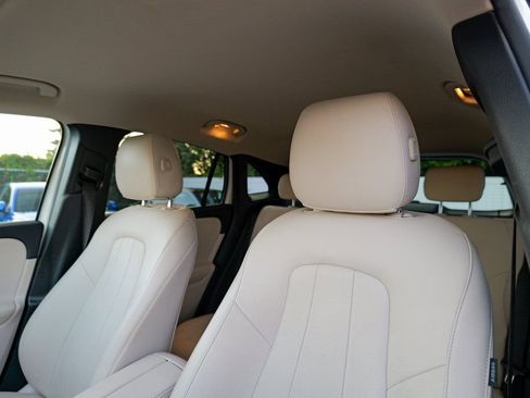 Used 2022 Mercedes-Benz GLA 250 4MATIC image 22