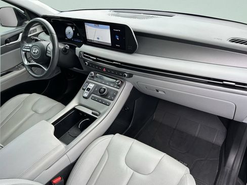 Used 2024 Hyundai Palisade SEL FWD image 17