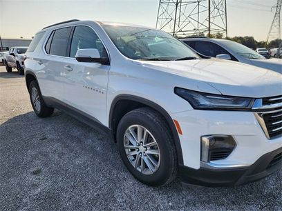 Used 2023 Chevrolet Traverse LT