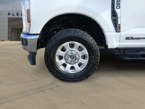 Certified 2024 Ford F250 XLT w/ FX4 Off-Road Package AWD/4WD image 14
