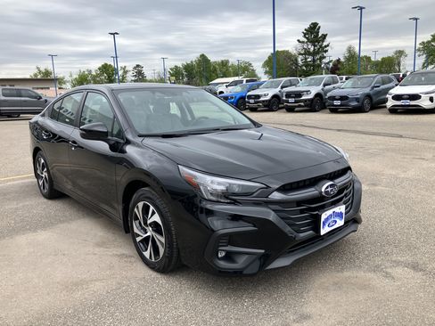 Used 2024 Subaru Legacy Premium AWD/4WD image 4