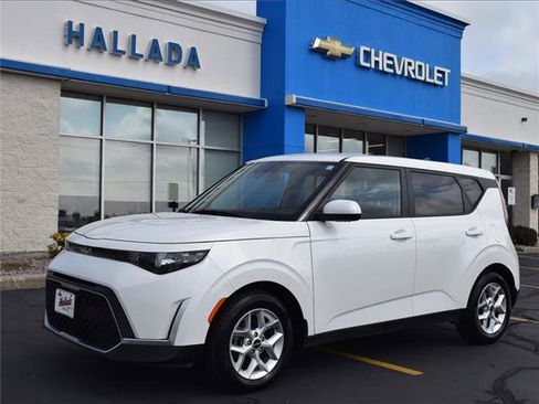 Used 2023 Kia Soul LX w/ LX Technology Package image 1