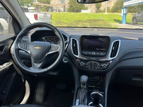 Used 2024 Chevrolet Equinox Premier AWD/4WD image 21