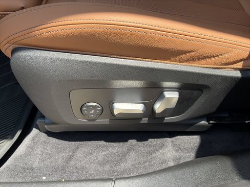 Used 2023 BMW X3 xDrive30i w/ Convenience Package w/ZPA AWD/4WD image 15