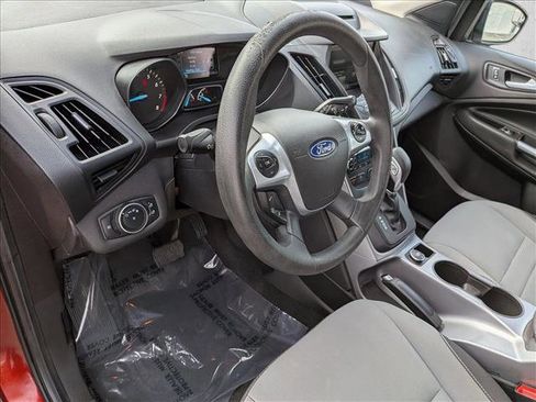 Used 2015 Ford Escape SE w/ Equipment Group 201A image 10
